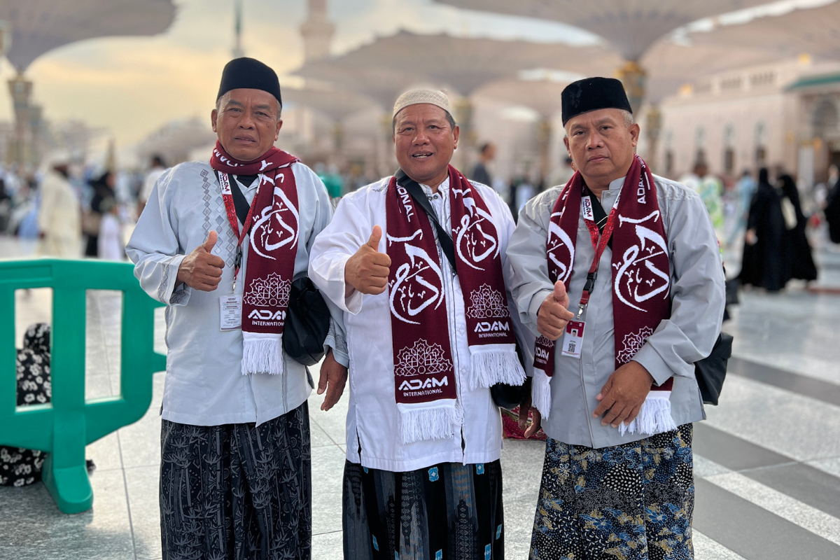 jamaah-umroh-adam-internasional-1